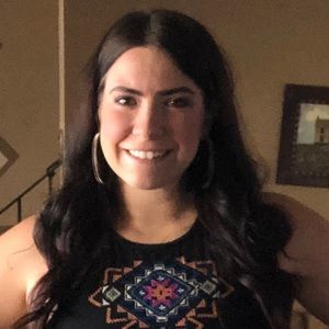 Meet your Posher, Nina